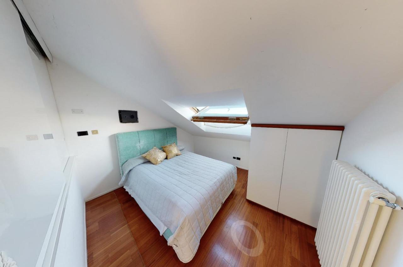 Attico San Faustino: Beachfront Villa with Panoramic Sea Views Rapallo Exterior photo