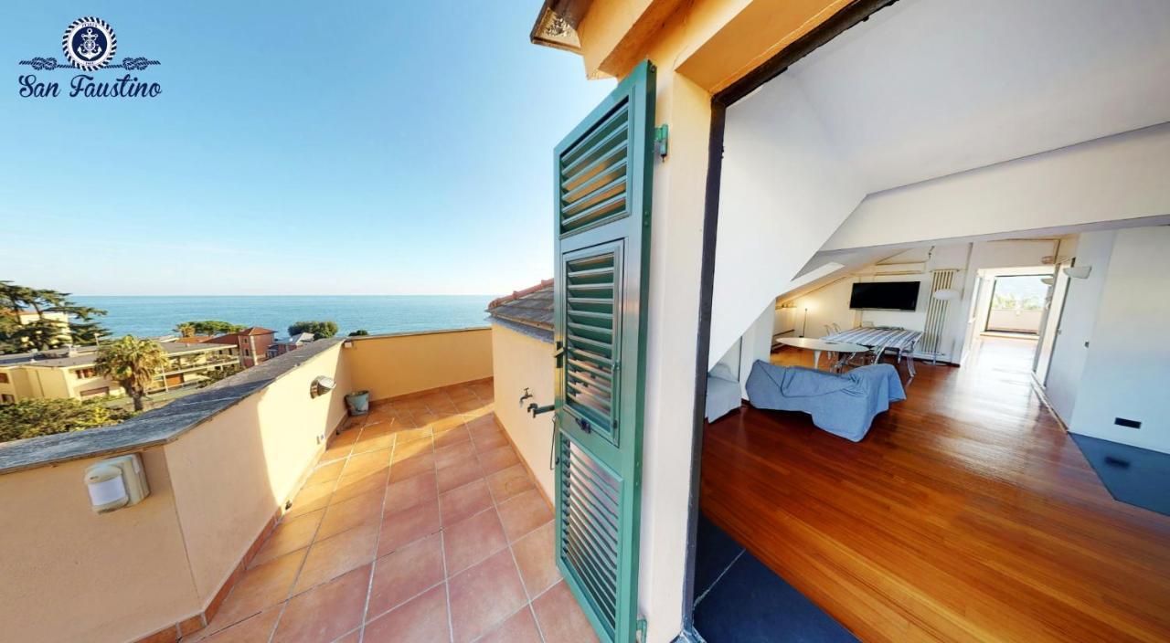 Attico San Faustino: Beachfront Villa with Panoramic Sea Views Rapallo Exterior photo