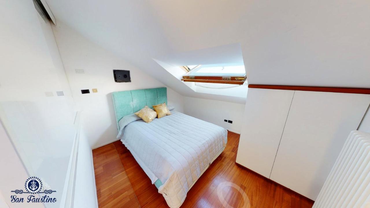 Attico San Faustino: Beachfront Villa with Panoramic Sea Views Rapallo Exterior photo