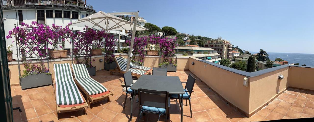 Attico San Faustino: Beachfront Villa with Panoramic Sea Views Rapallo Exterior photo